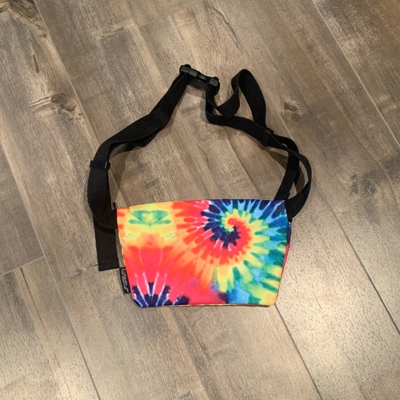 Rainbow Tie Dye Print Fanny Pack Waist Bag - Picture 8 of 10